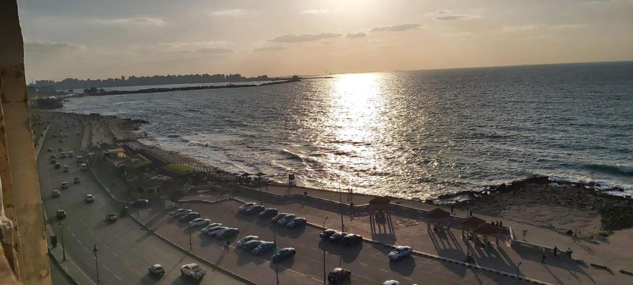 Hyat Hostel & Suites Alexandria Ngoại thất bức ảnh